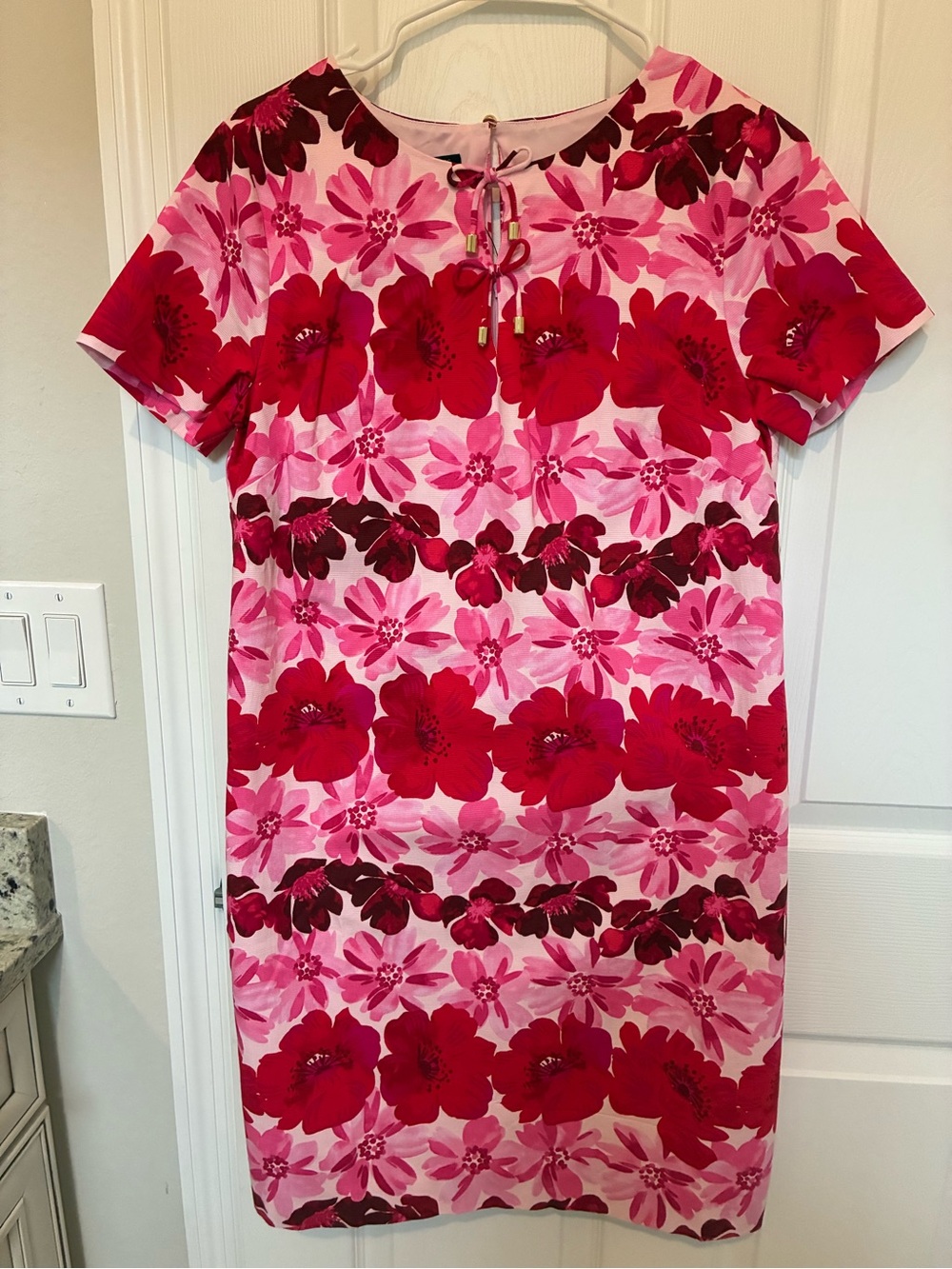 Talbots Floral Pink & Red Shift Dress - Women's dressy dress NWTs. Size 8P